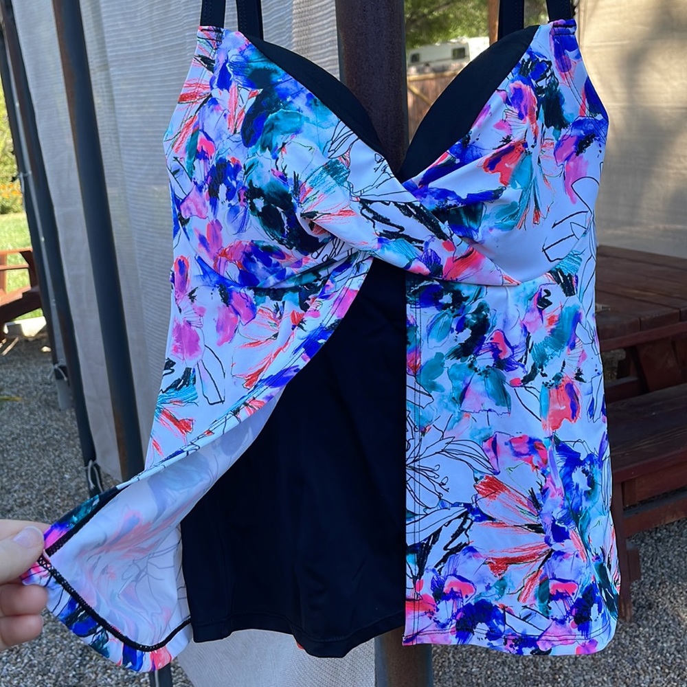 Tankini Top - Picture 2 of 5